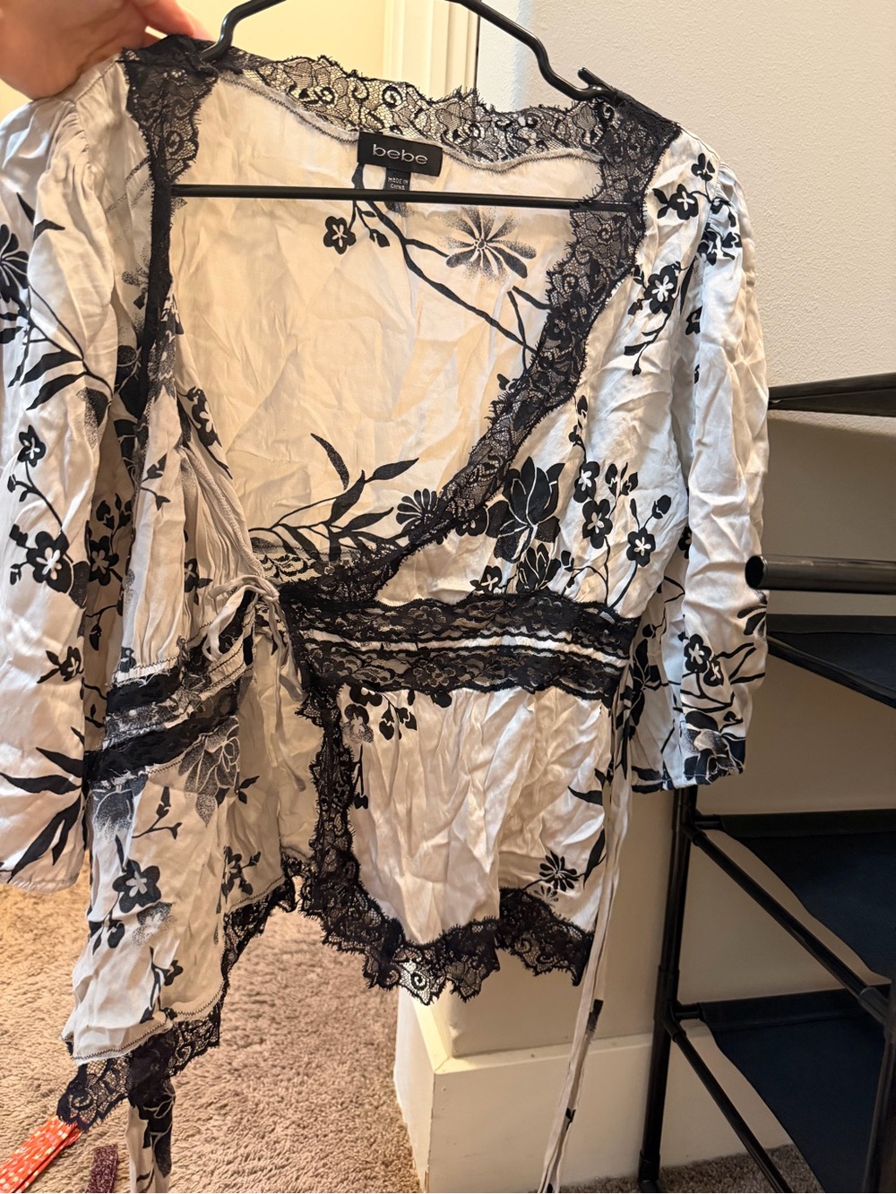 bebe Black and White Floral Lace Wrap Robe